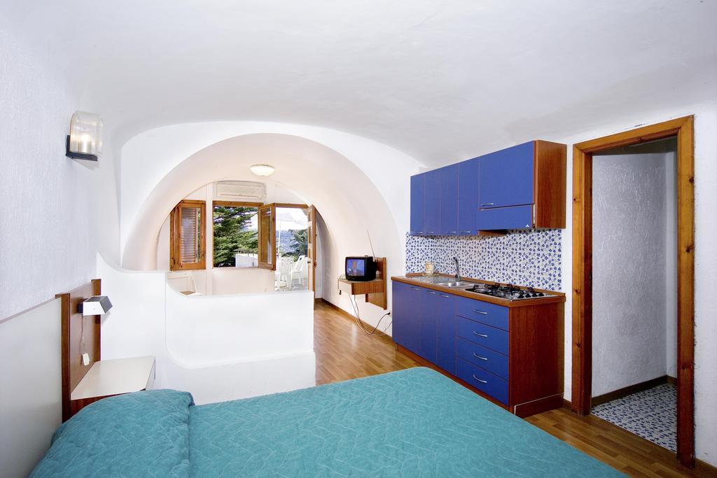 Freedom Holiday Residence Massa Lubrense Kamer foto