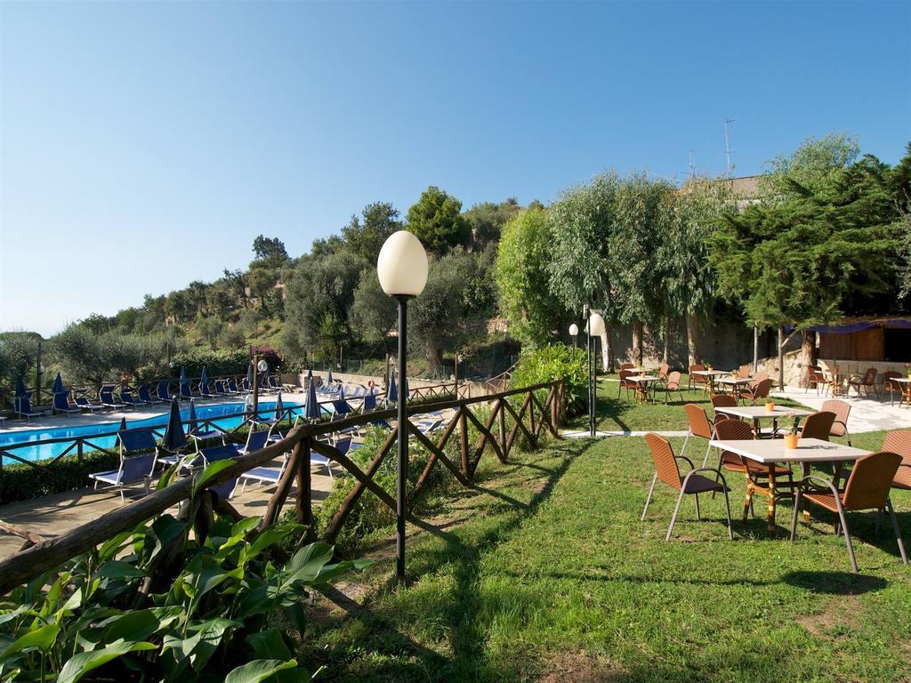 Freedom Holiday Residence Massa Lubrense Buitenkant foto