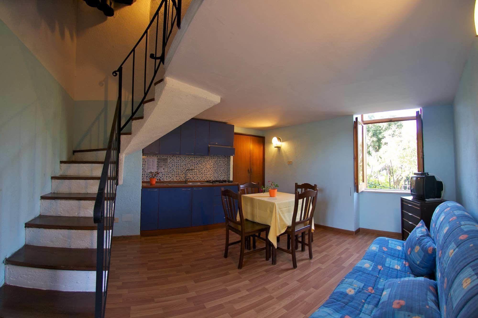 Freedom Holiday Residence Massa Lubrense Buitenkant foto