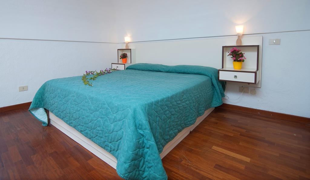 Freedom Holiday Residence Massa Lubrense Buitenkant foto